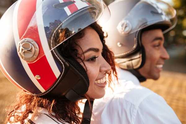 Understanding Safety Ratings and Standards for Racing Helmets