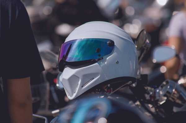Choosing the Best Racing Helmet for Safety Choosing the Best Racing Helmet for Safety